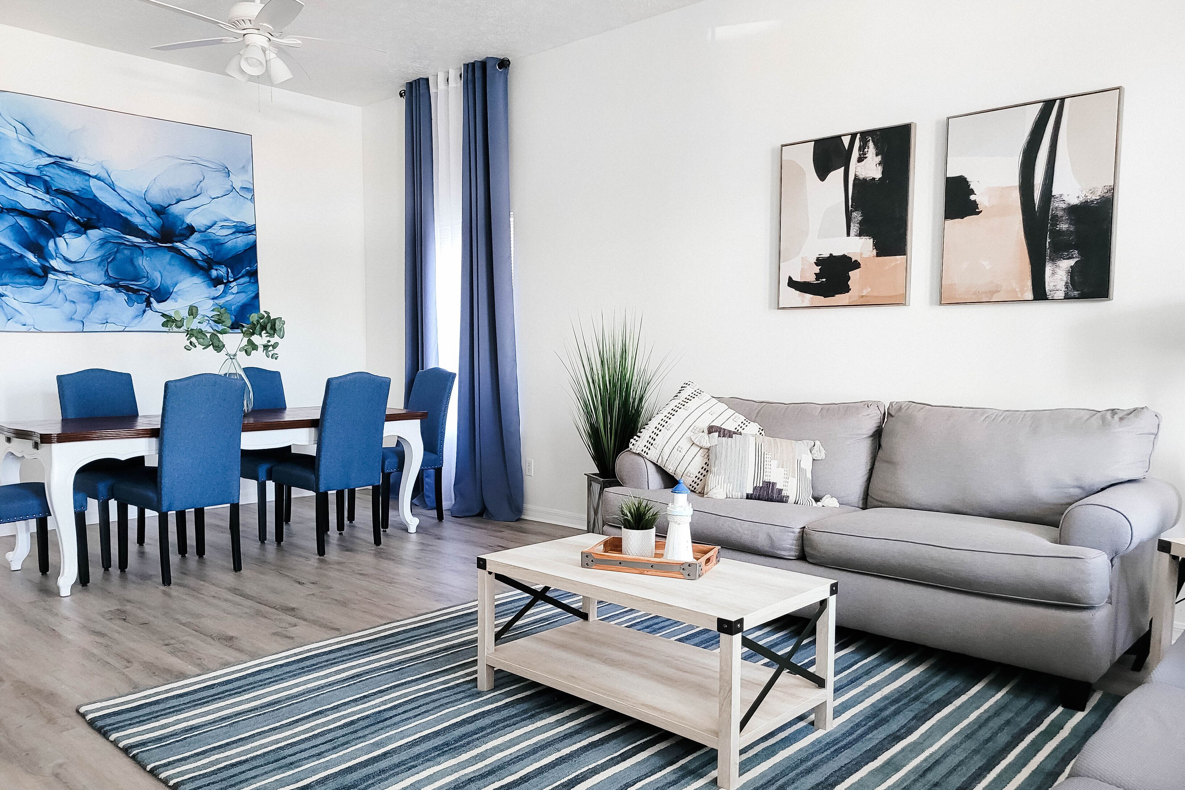 5 min to Beach, Marina, & Restaurants - 2BR 2.5BA