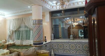 Luxueux silia chaleureux Ă une touche marocaine