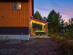 Exterior - Walk to Lake, Game Room, Hot Tub & Yellowstone! (Island Park)