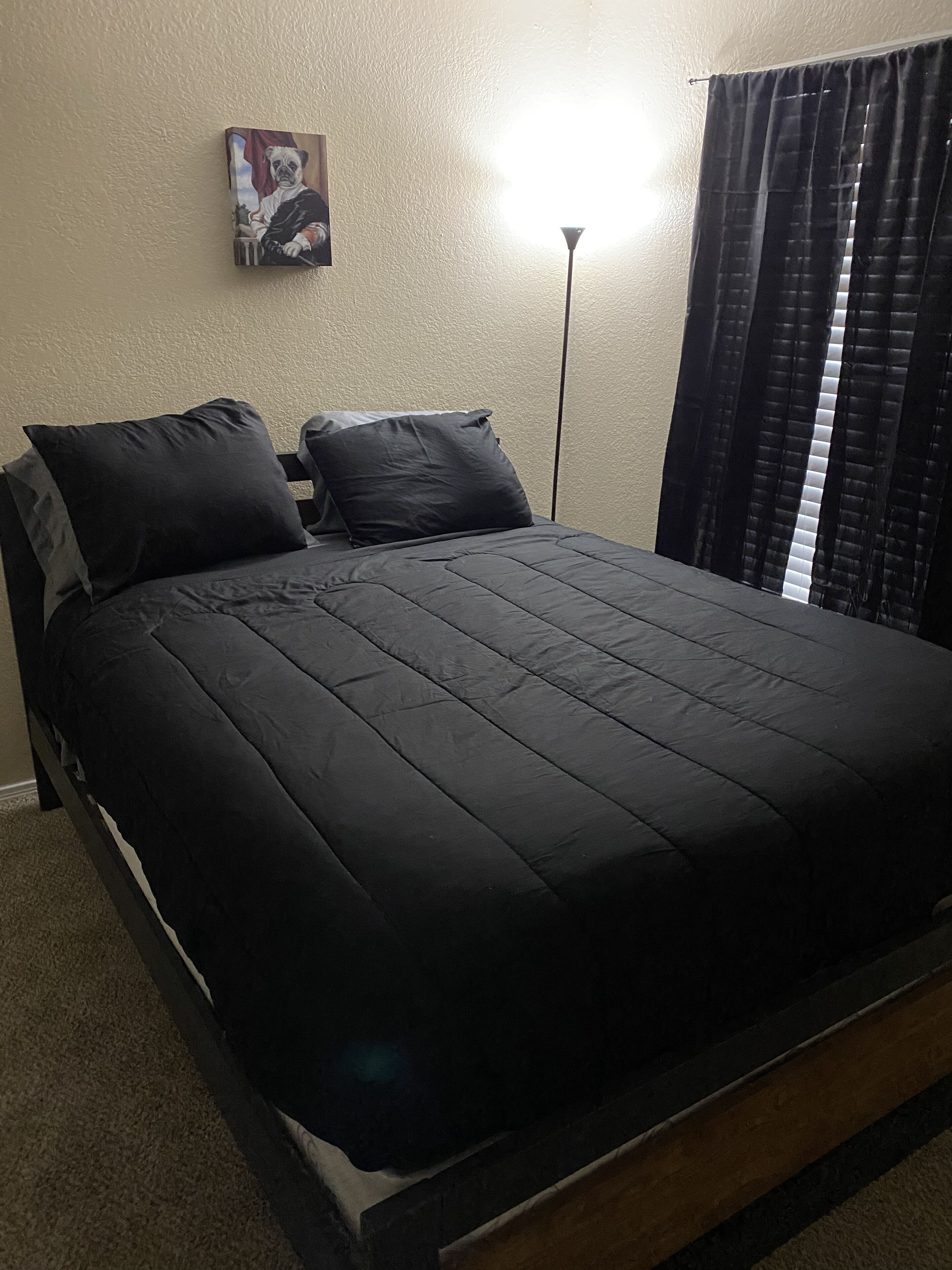 Cozy little home away from home with free parking…