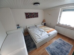 3 Schlafzimmer, Bügeleisen/Bügelbrett, WLAN, Bettwäsche
