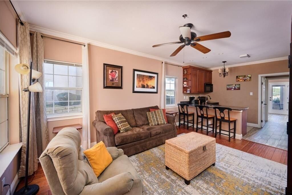 Peaceful Retreat w/ 3 pools on a island