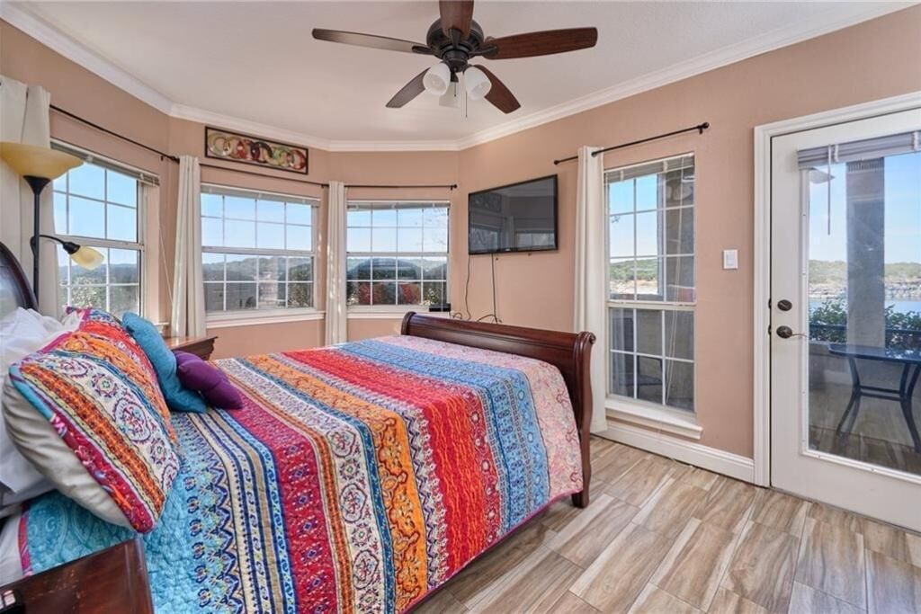 Peaceful Retreat w/ 3 pools on a island