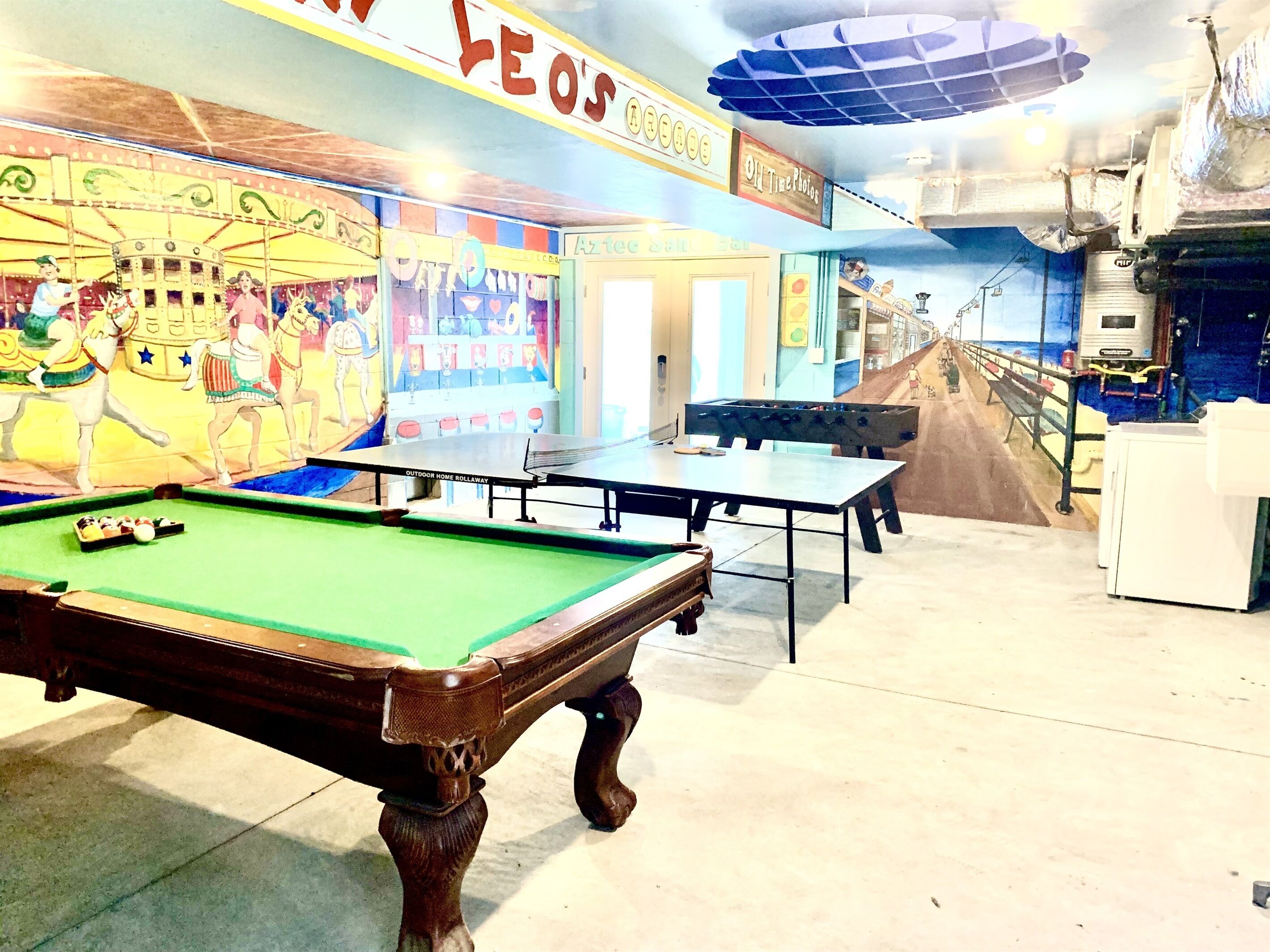 The Boathouse- 5 Bedroom 2 Bath w/ Game Room and Outdoor Shower!