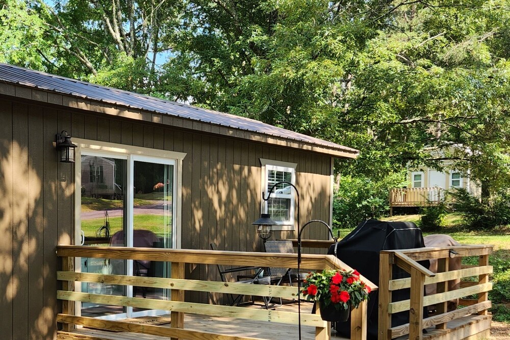 Driftaway Cabin in Glenwood, AR