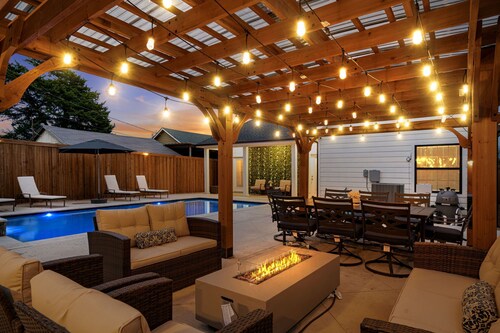 Luxurious House 5 mins away from Bishop Arts District 
