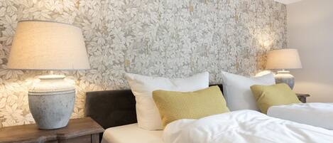 2 bedrooms, in-room safe, WiFi, bed sheets