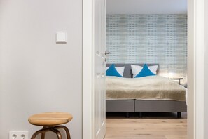 2 quartos, cofres nos quartos, ferros/tábuas de passar roupa, Wi-Fi