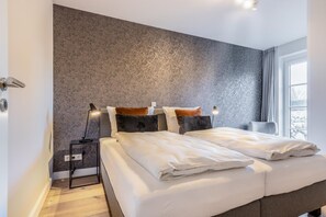 1 bedroom, in-room safe, iron/ironing board, WiFi