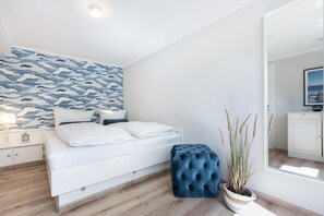 1 bedroom, in-room safe, iron/ironing board, WiFi - Haus Weissenburg Whg. garden west - Top modern 2-room apartment near the beach (Wenningstedt-Braderup (Sylt))