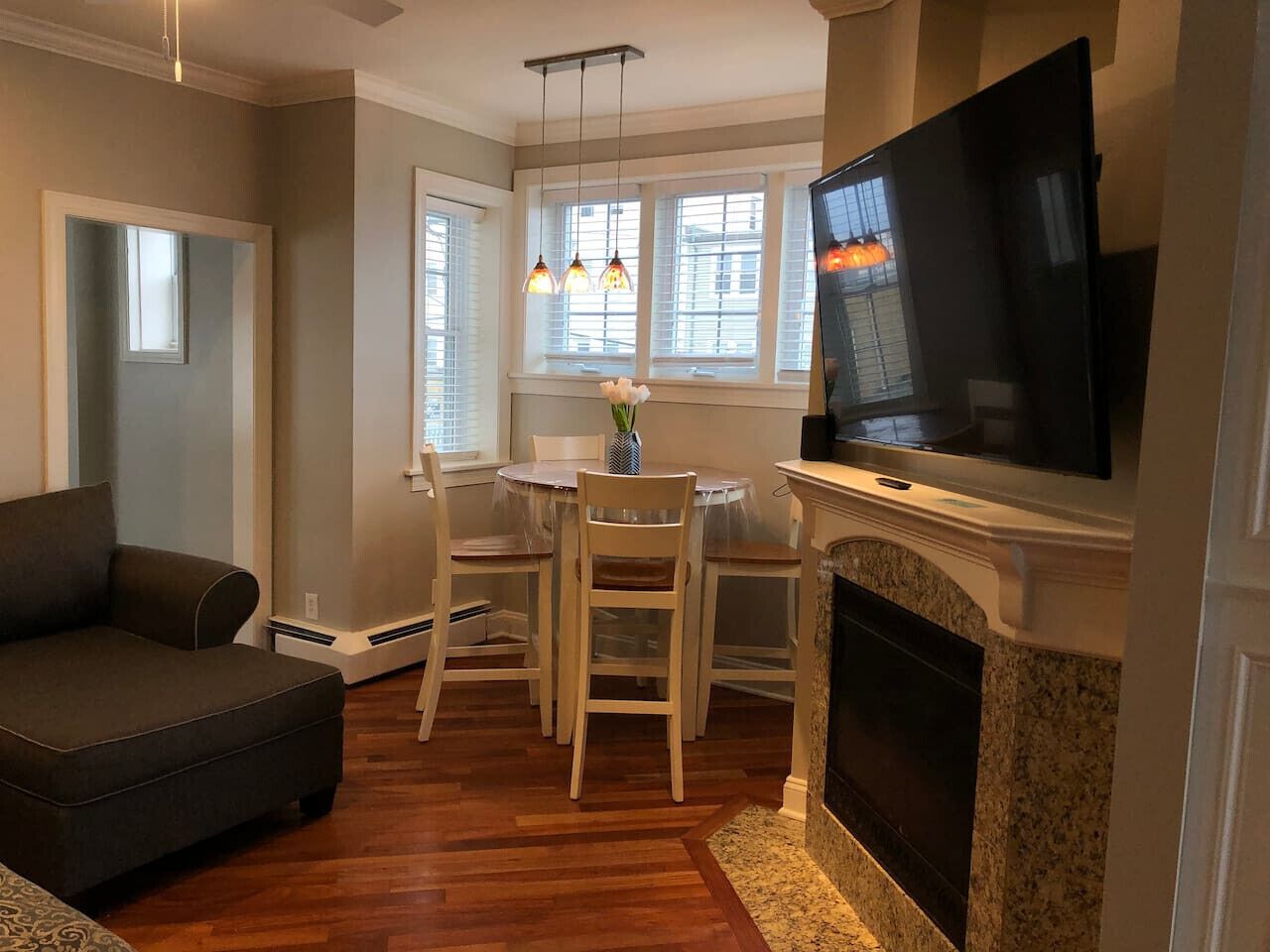 Smart-tv, stereoanlæg