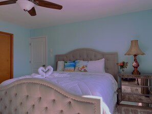 3 bedrooms, travel cot, free WiFi, bed sheets