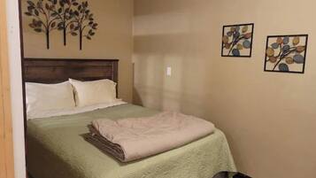 2 chambres, fer et planche à repasser, accès au Wi-Fi (inclus)