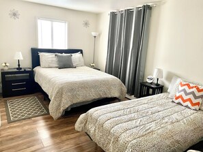 2 bedrooms, desk, iron/ironing board, free WiFi