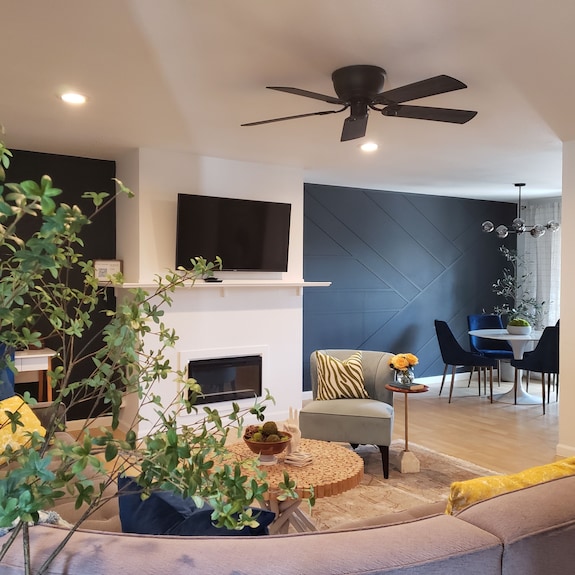 Stylish Fully Renovated 1.5 Hr From Yosemite - アメリカ フレズノ, CA