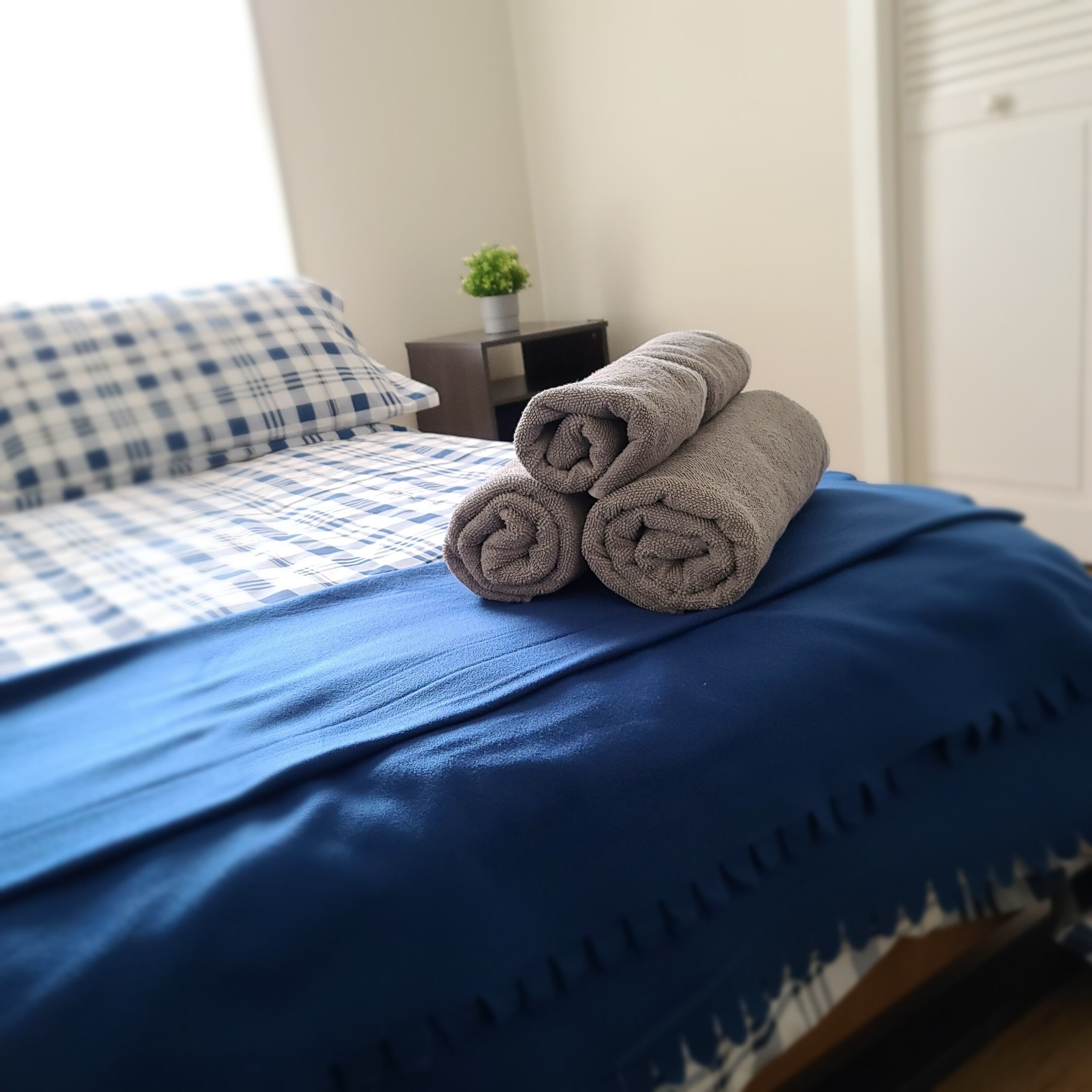 Poconos Papa Bear House with indoor fireplace 3 bedroom Escape