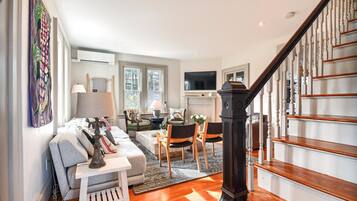 Smart TV, ping pong, computer monitors