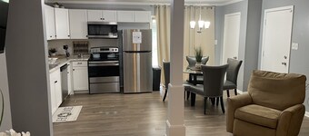 Cozy 3 bedroom home with fast wifi very close to hospital.