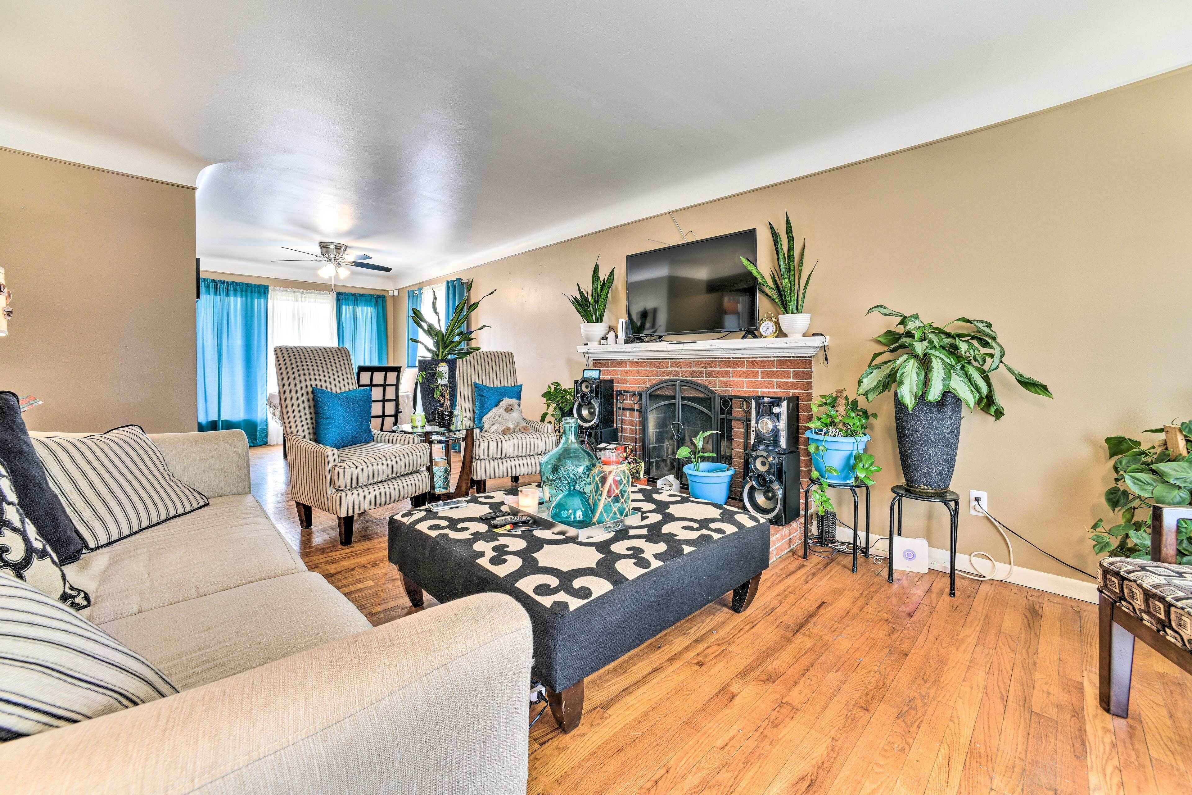 Charming Detroit Home ~ 15 Mi to Downtown!