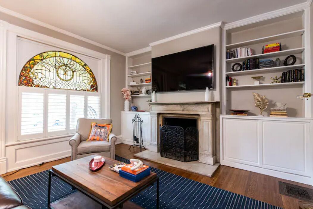 Architectural dream Lux 4 bed home in❤ Louisville