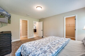 3 bedrooms, iron/ironing board, free WiFi, bed sheets