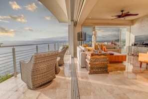 Terrace/patio - Renovated Condo Paramount Bay 401A Ocean View! 3BD Condo for rent in Amapas, Pue (Puerto Vallarta)