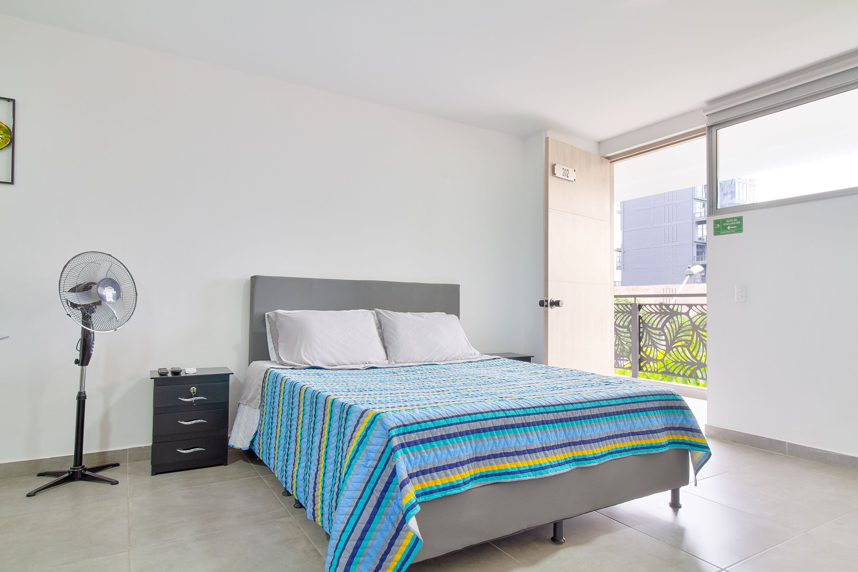 Studio Parque Poblado 24 Hour Doorman