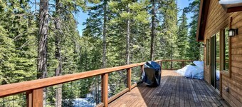 Lx22 Lake Tahoe north shore 4 bed cabin w/ hot tub