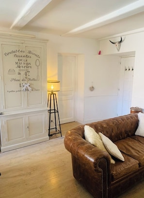 Interior - In the heart of Île Rousse! 200 m from the beach (L'Île-Rousse)