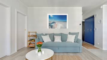 50-inch LED TV with cable channels, TV, Netflix