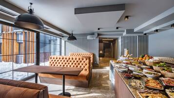 Buffet breakfast for a fee on weekends
