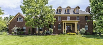 Beautiful Country Estate Basement Apartment
