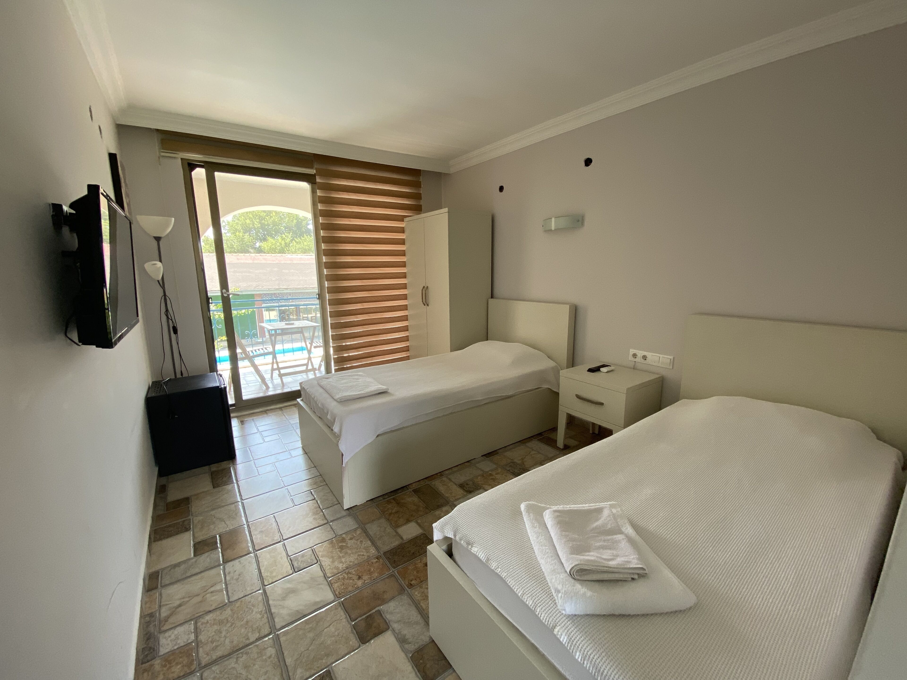 standard double or twin room | free wifi