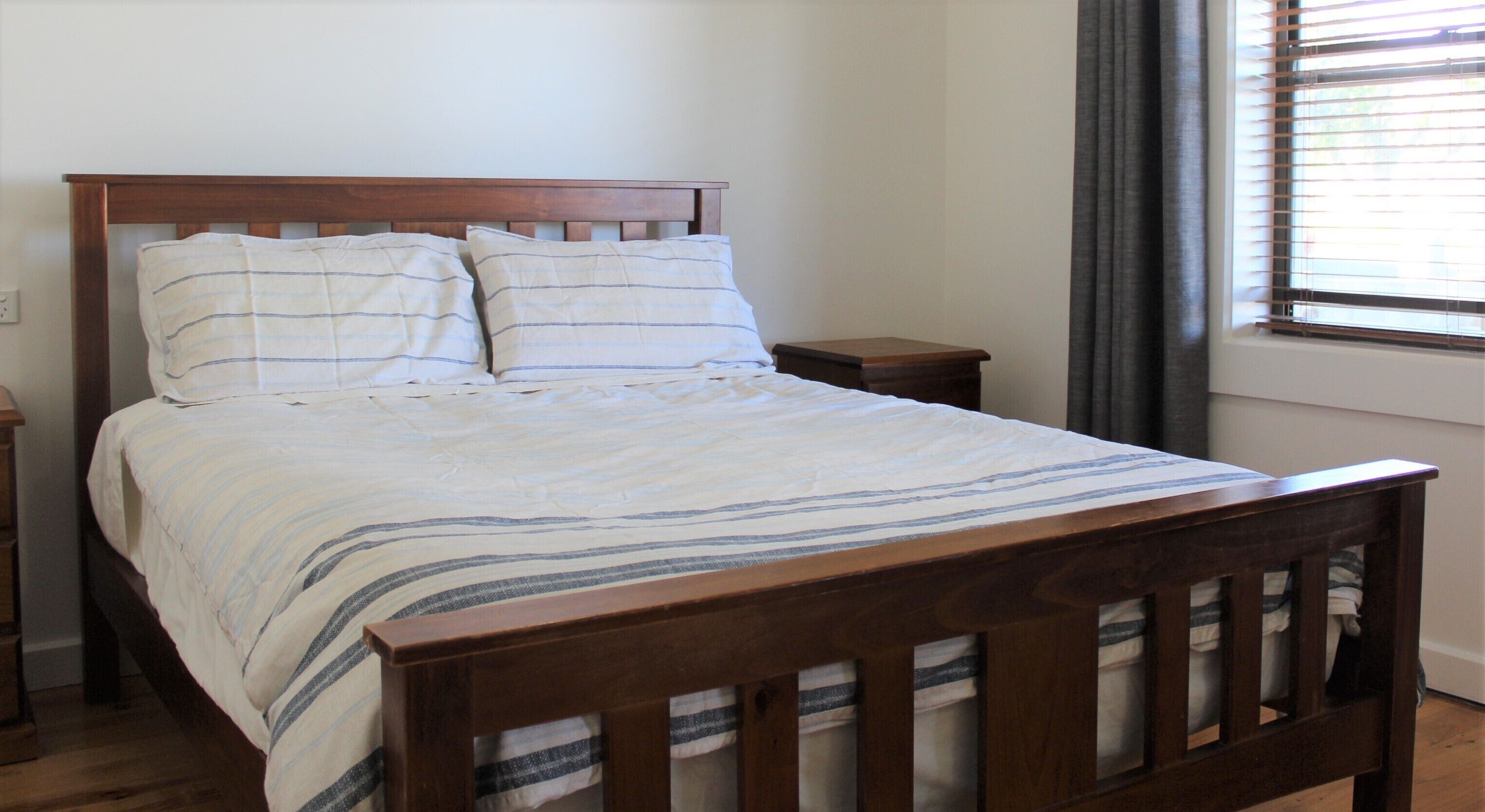 Light-filled comfortable 3 B/R  2 bathroom family home. Dogs by negotiation . 