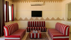 Royal Arabian Suite | Living area | LCD TV - Golden Palm Oasis (Jalan Bani Buhassan)