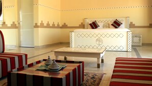 Royal Arabian Suite | Bed sheets - Golden Palm Oasis (Jalan Bani Buhassan)