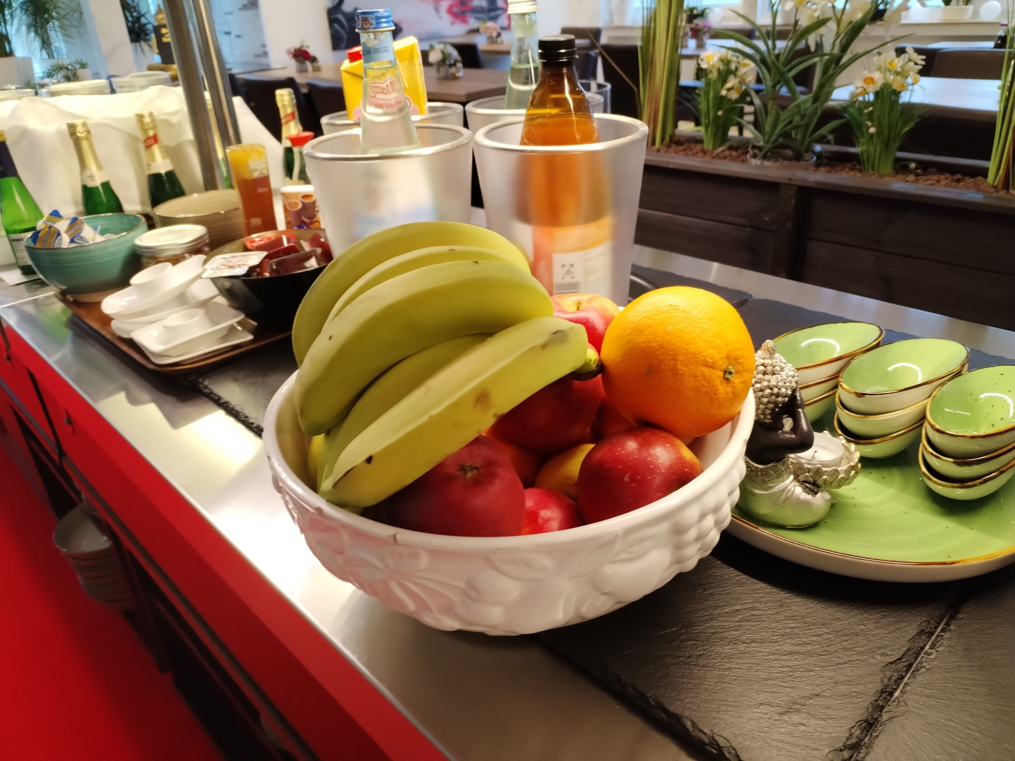 Tägliches einheimisches Frühstück gegen Gebühr