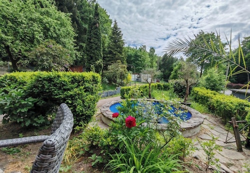 SILONCE Hotels & Restaurant