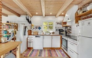 Réfrigérateur, cafetière/bouilloire