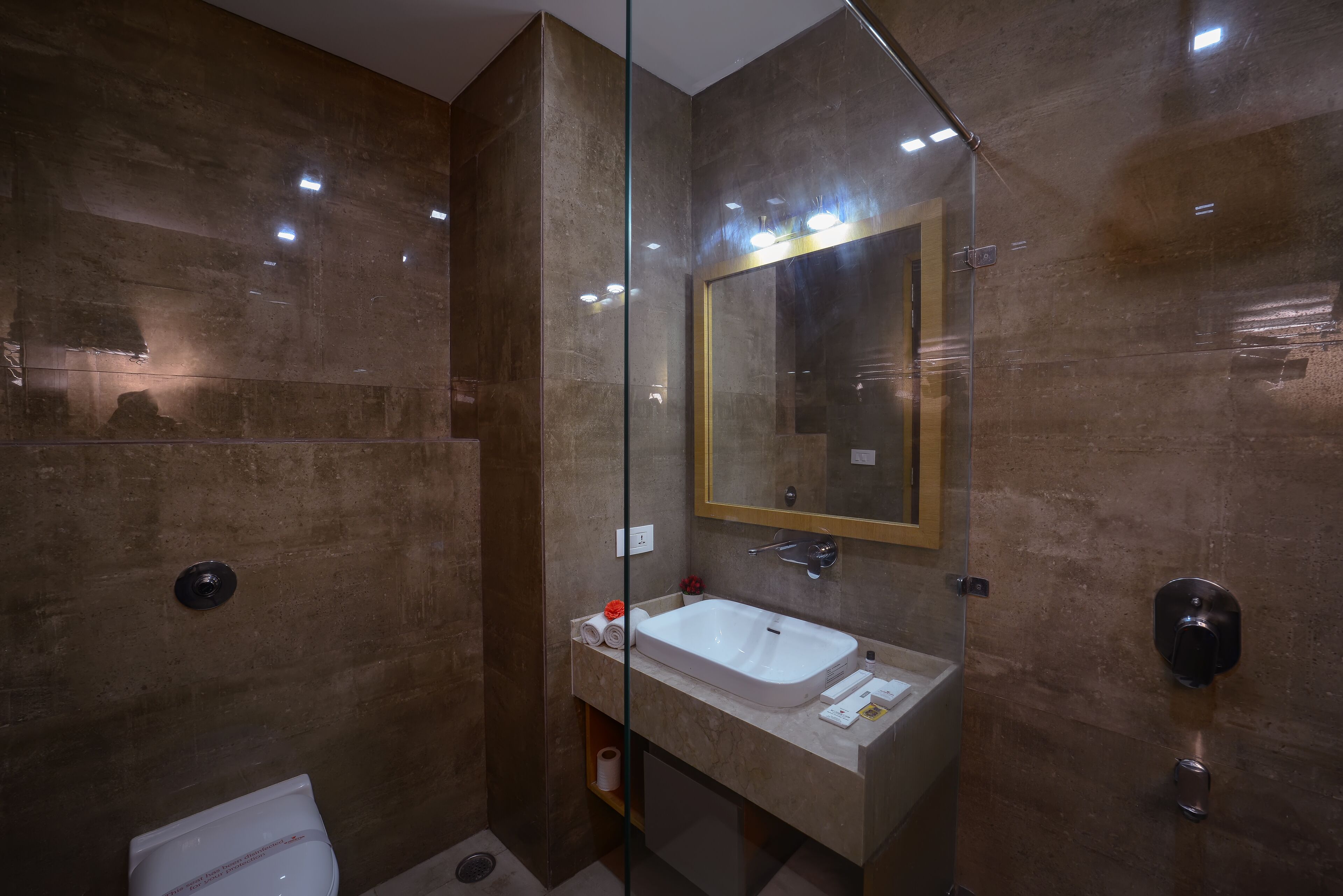 Wingston A Treehouse Hotel Barsana