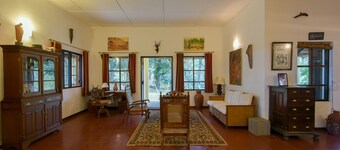 Cozy Country Cottage on Hills (Near Kandy)