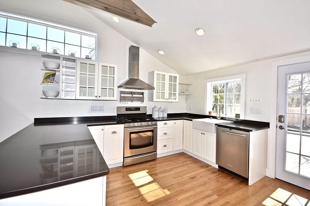 Mattapoisett Cottage