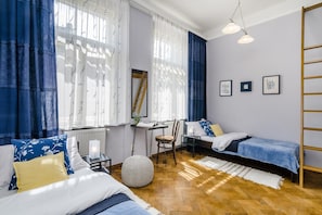 Apartment | 2 bedrooms, iron/ironing board, free WiFi, bed sheets