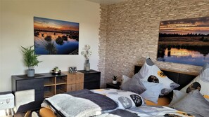 2 Schlafzimmer, Bügeleisen/Bügelbrett, Reisekinderbett, kostenloses WLAN