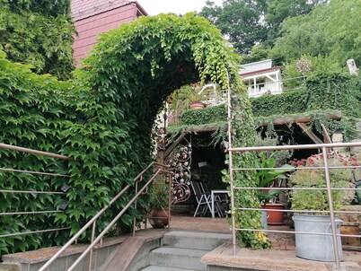 Cozy vacation apartment in country house style on the Elbe slope