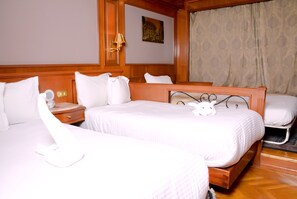 Ropa de cama de alta calidad, edredón, camas Select Comfort y minibar 