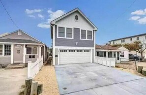 Exterior - Salty Life-Spacious 8BR Beach House with Game Room & Rooftop Deck Near Boardwalk (Seaside Heights)