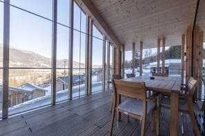 Dining - Premium Chalet with 3 bedrooms and sauna & whirlpool (Haus im Ennstal)