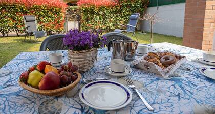 Regarda - Gruber Haus mit privat Garten, WLan, Pool,kleine Haustiere erlaubt