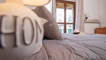 2 chambres, fer et planche Ă  repasser, Wi-Fi gratuit, draps fournis